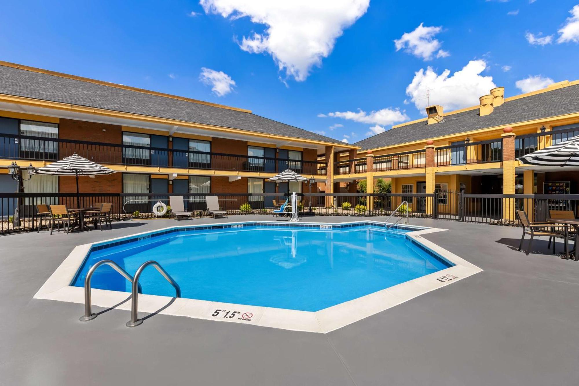 Best Western - Fayetteville Ngoại thất bức ảnh